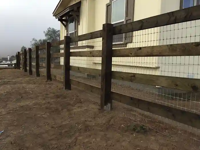 4 rail with non climb fence
